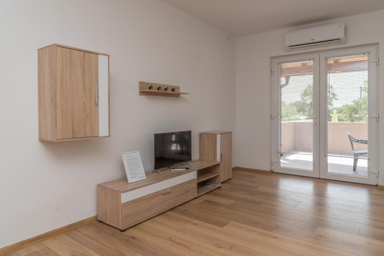 Apartmani Krzak Nin Exterior foto