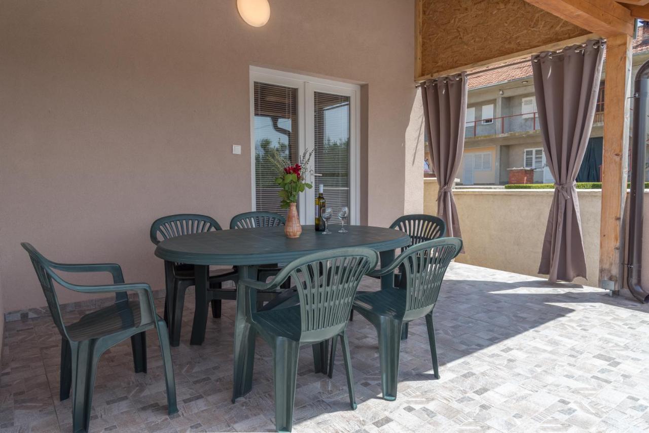 Apartmani Krzak Nin Exterior foto